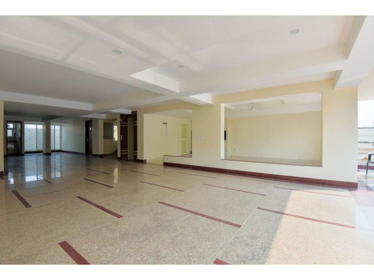 Bluo Studio4 Golf Course Road - Gym, Balcony, Lift Gurgaon Exteriör bild